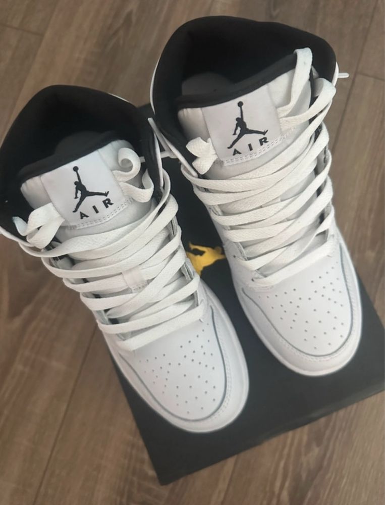 vand jordan 1 mid