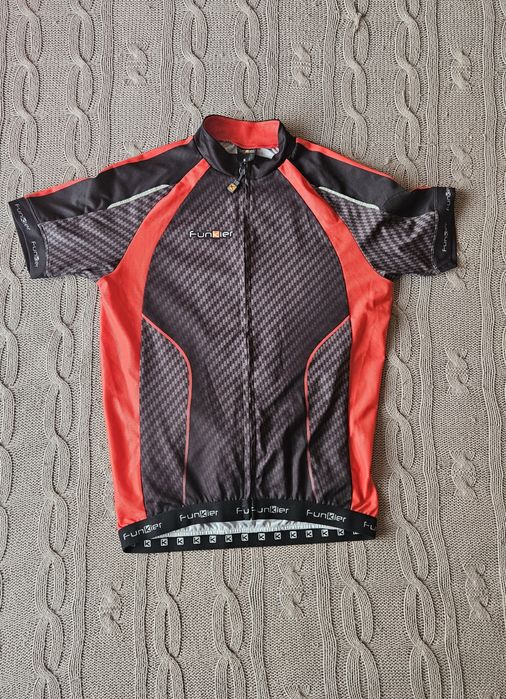 Джърси Funkier, S/М размер
Мъжко джърси за колоездене Funkier, S разме