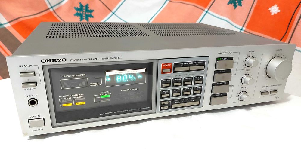 Amplificator cu radio Onkyo TX 25