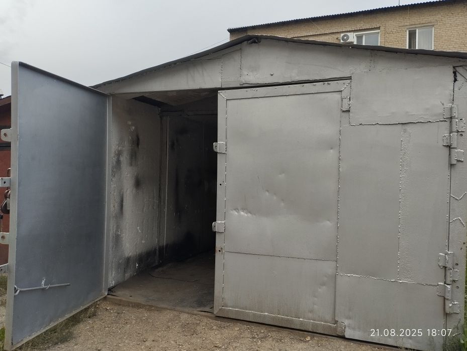 Продам металлический гараж