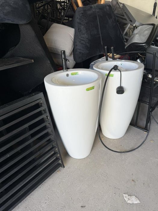 Мивка с батерия за баня