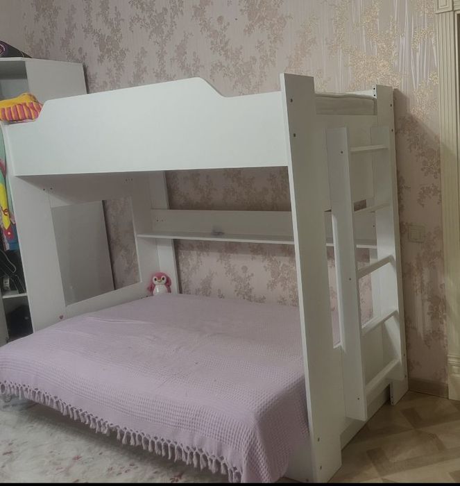 Двухъярусная кровать