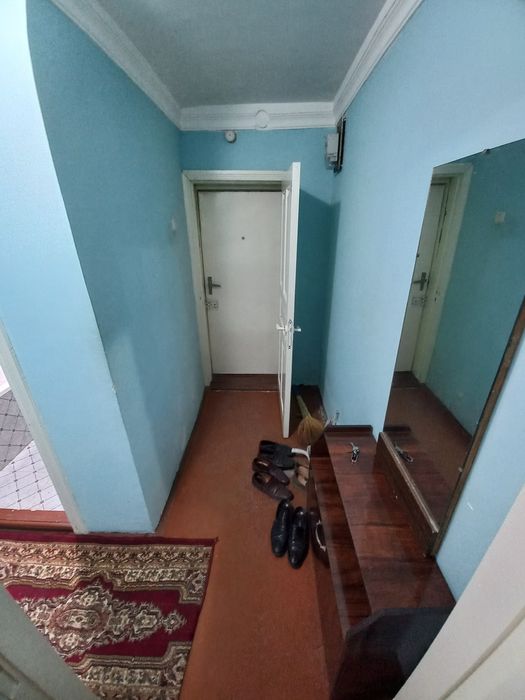 Арендага 1 хона 1 этаж Селхоз Институт олдида жойлашган.Агентство