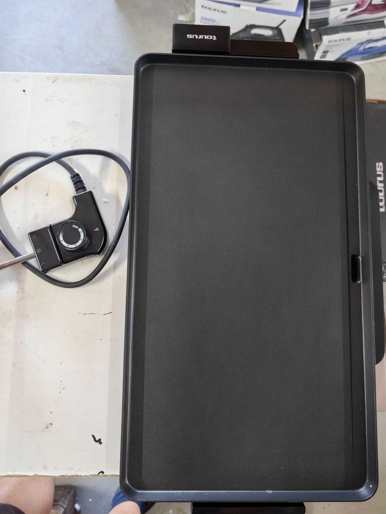 Taurus Steakmax 2200 – XL електрическа скара