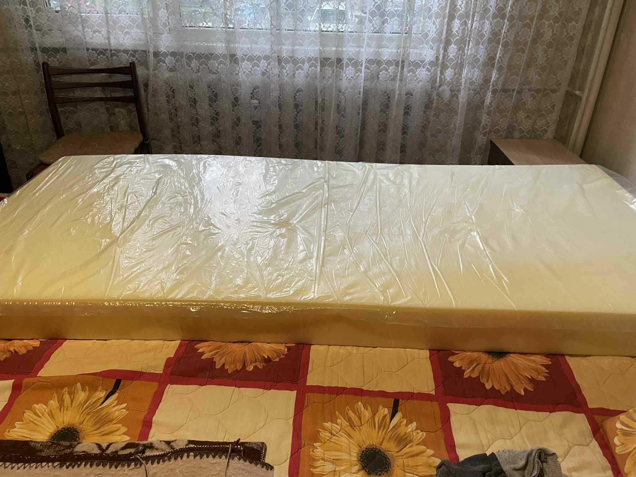 Матрак за болнично легло