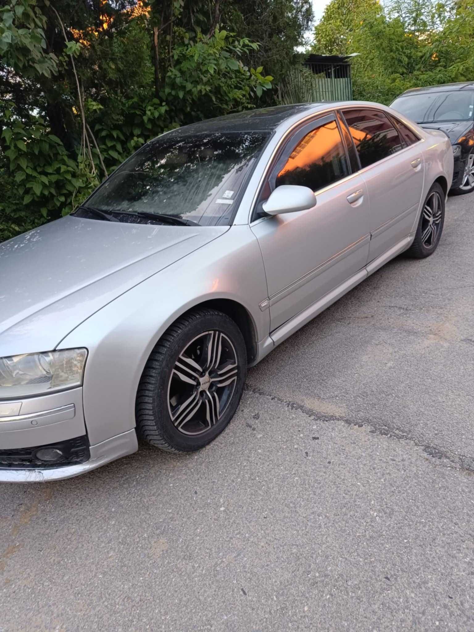 Ауди А8 3.0 quattro  233кс безупречен двигател