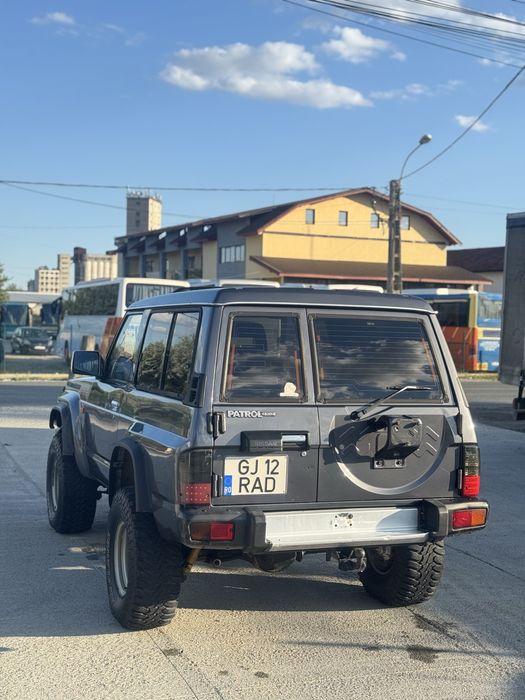 Nissan Patrol Y60