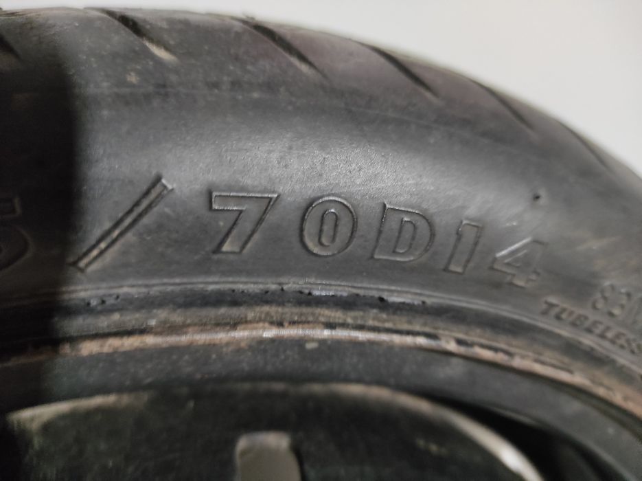 Резервна гума (патерица) за Honda civic coupe и други модели.