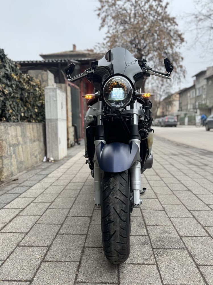 Yamaha FJR 1300 street fighter