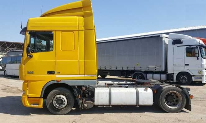 Продается тягач DAF 2007 года