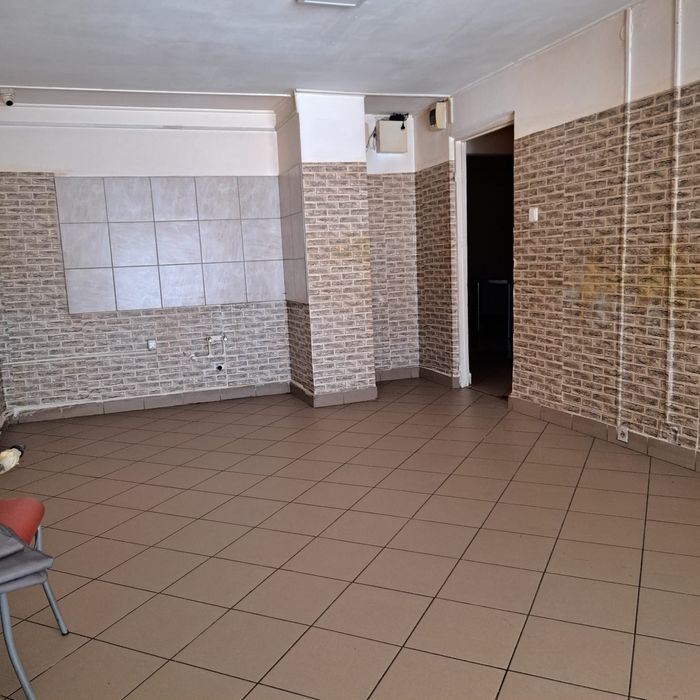 Închiriez spațiu comercial , prestări servicii