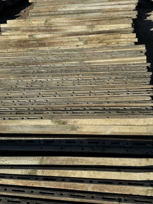 Stâlpi beton pentru Gard Italia