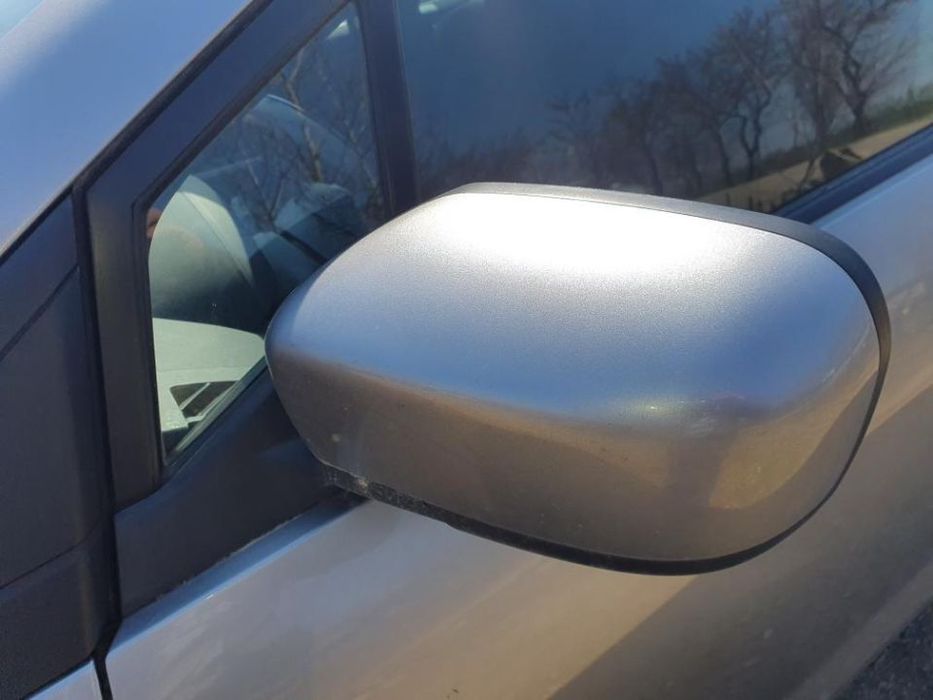 Oglinda,Oglinzi stanga dreapta Mazda 5 an 2005-2010