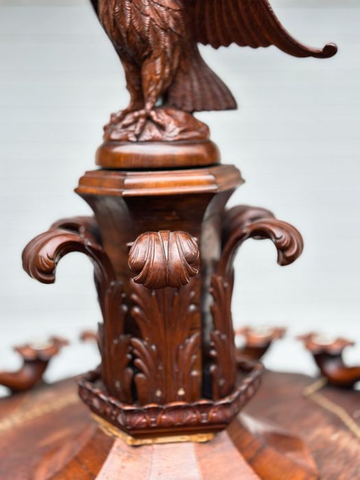 Candelabru vechi de colecție