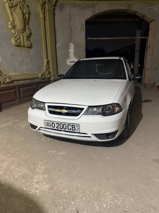 Нексия 2 1.6 люкс