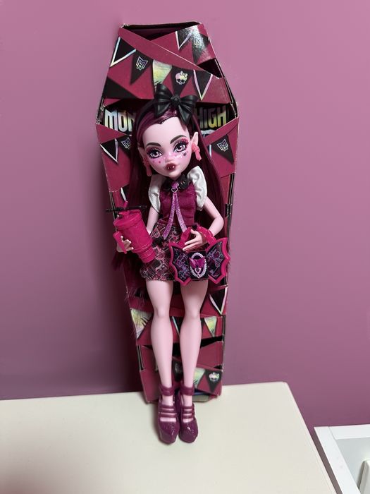 Дракулаура g3 Monster High Burried Secrets 2. Монстер хай