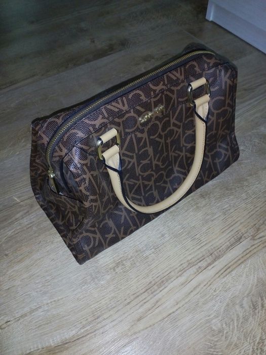 Geanta Kalvin Klein