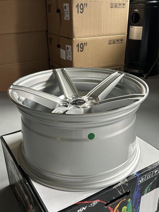 Джанти VOSSEN 17" 18" 5x112 Mercedes Audi VW Seat Skods Djanti CV3