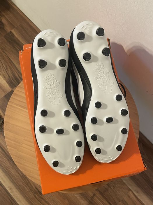 Nike Premier 3 - бутонки