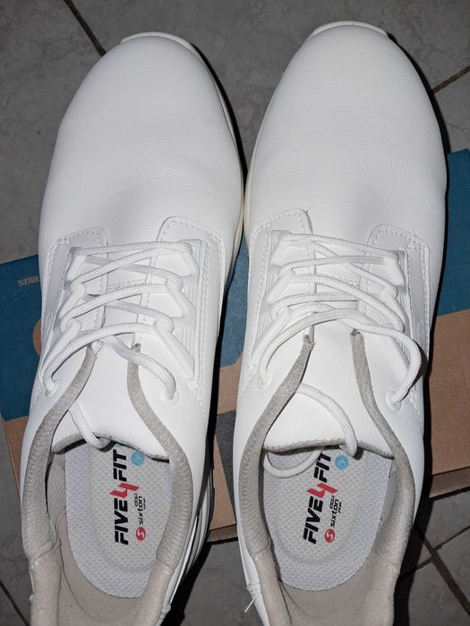 Нови работни обувки