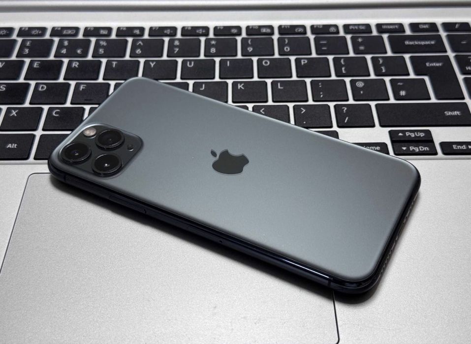 iphone 11 Pro  256 GB  93 % Bateria