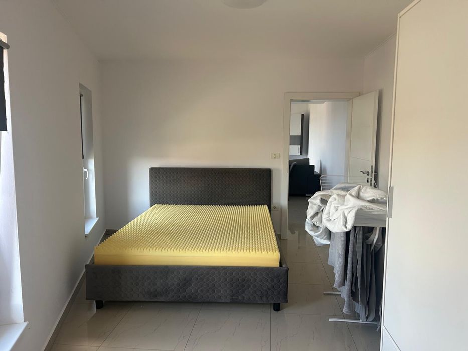 Proprietar inchiriez apartament Dumbravita