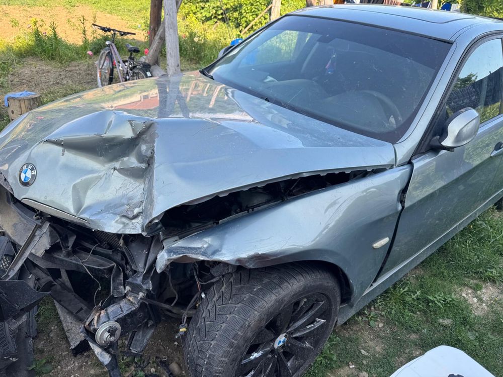 Vând BMW e 90 an 2007 motor 2.0 ,163 CP motoru cu distribuție în față