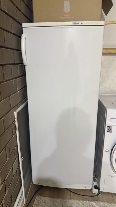 Продам морозильную камеру 50000тг