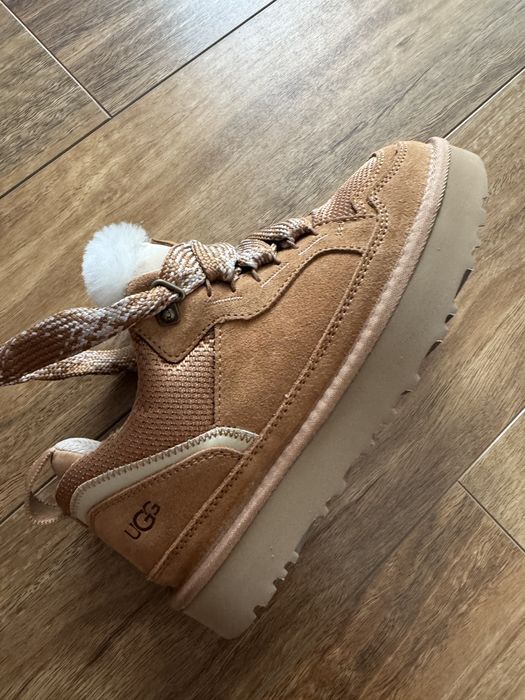 Продам новые угги 38 размера