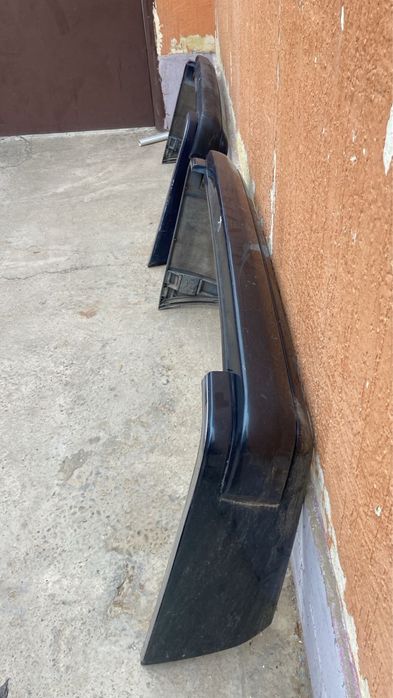 Мерседес 124 универсал задний бампер