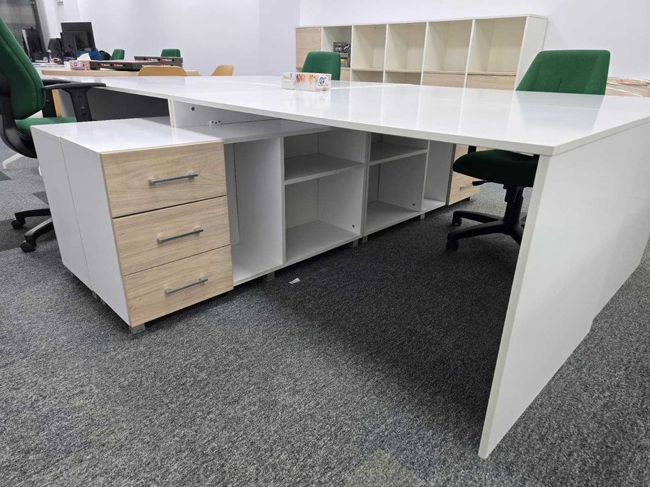 Mobilier office - birouri+cabinet/ rollbox si etajere - reducere 24%