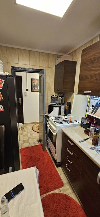 Apartament 2 camere,50m,centrala, mobilat si utilat
Apartament cu cent