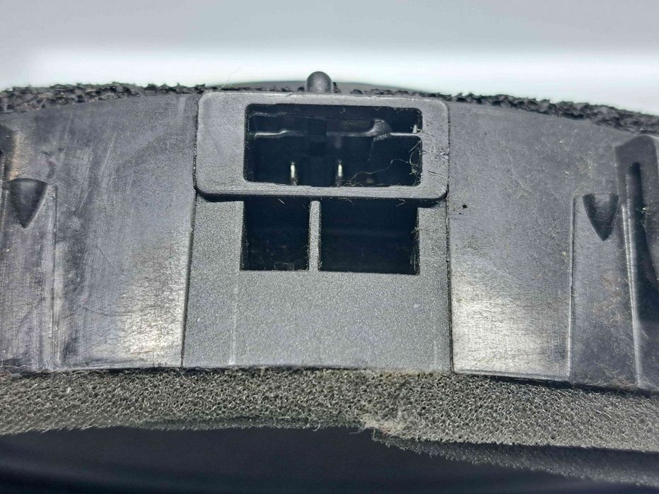 Boxa dreapta fata MITSUBISHI Outlander [Fabr 2006-2012] 8720A017