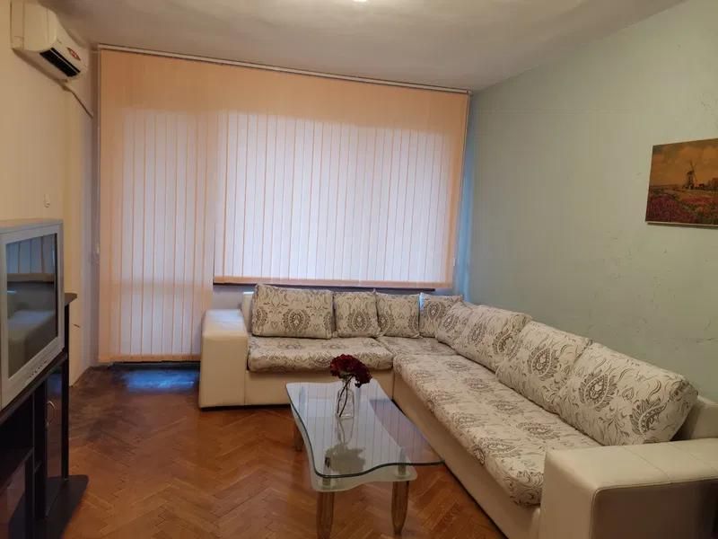 Дава се под наем Тристаен апартамент в Пловдив, Център - 91 кв.м за 500 € - Снимка #3