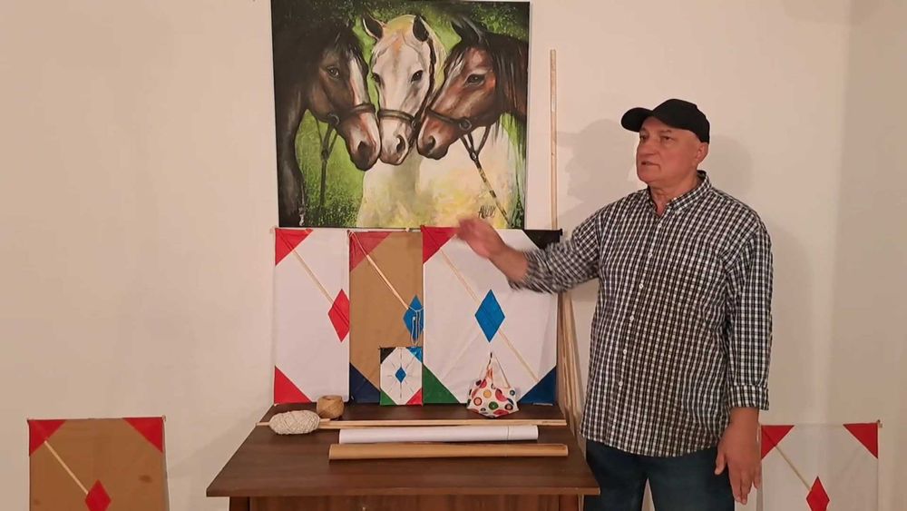 Zmeu.Curs:Cum faci un zmeu foarte bun,unicat