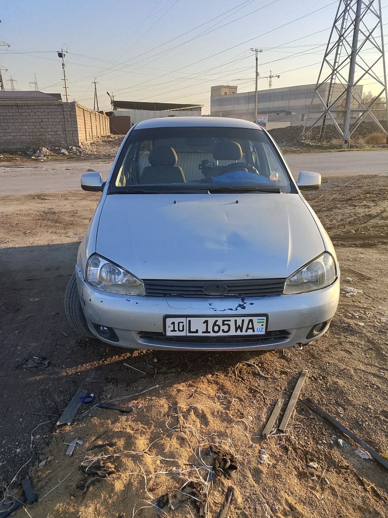 Lada kalina sotiladi