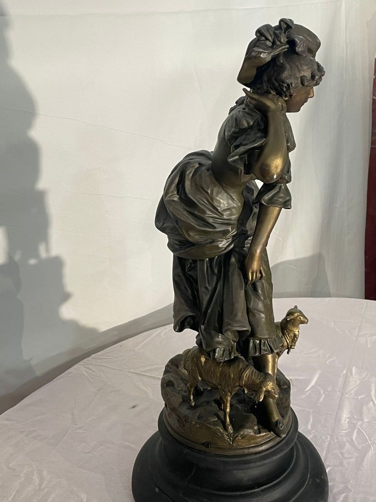 Statueta***antimoniu***pastorita