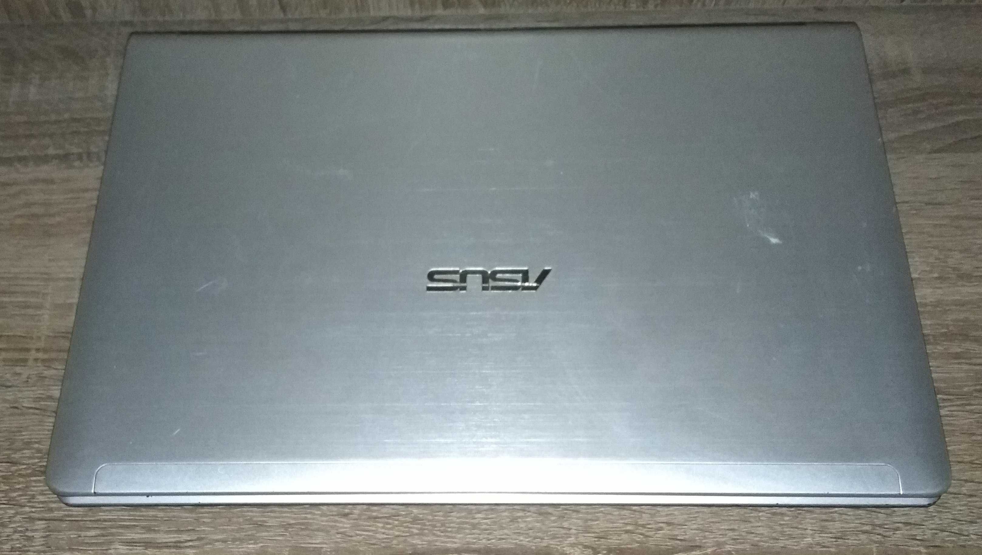 Продам нетбук Asus
