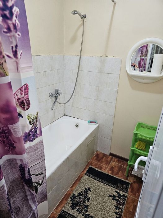 Продам чиланзар 7.  Одна комнатная.