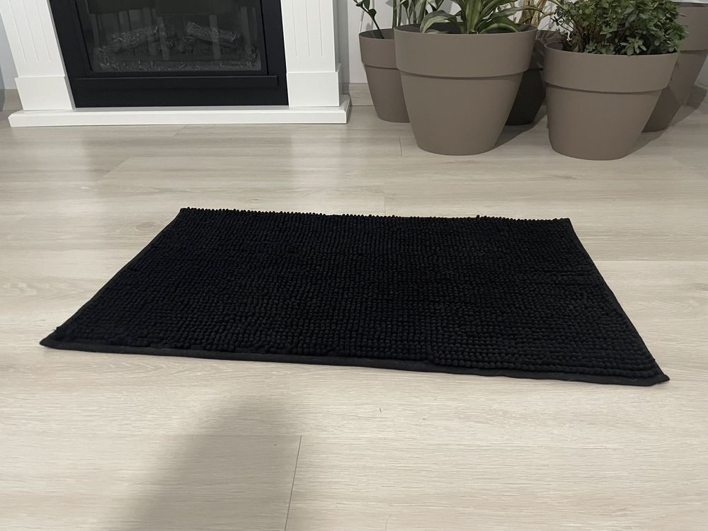 Covor negru pentru baie cu microfibre