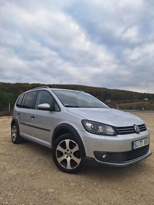 Volkswagen Touran Stare perfecta DistributiaNoua/Xenon/Navigatie/Ecran Tactil Android 8G