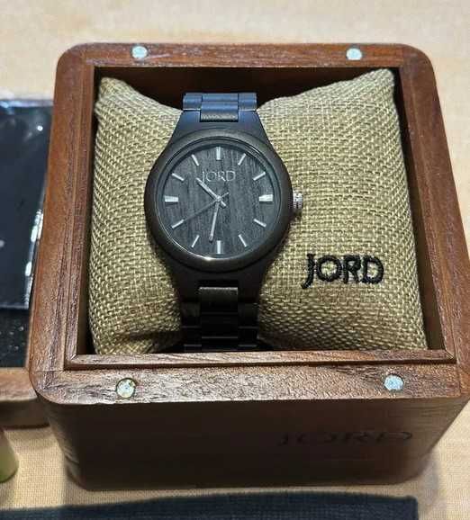 Jord Fieldcrest - Dark Sandalwood watch / Дървен часовник Йорд