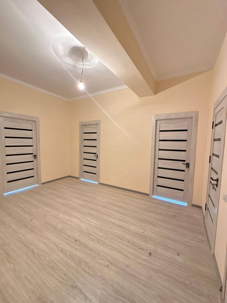 Срочно продается 2х комнатная квартира новостройка ЖК Yunusobod Plaza