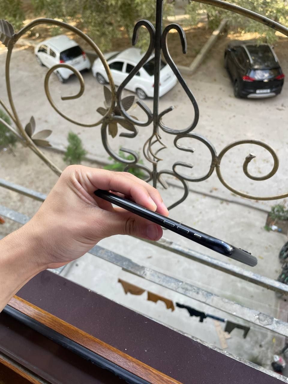 Iphone Xr soriladi