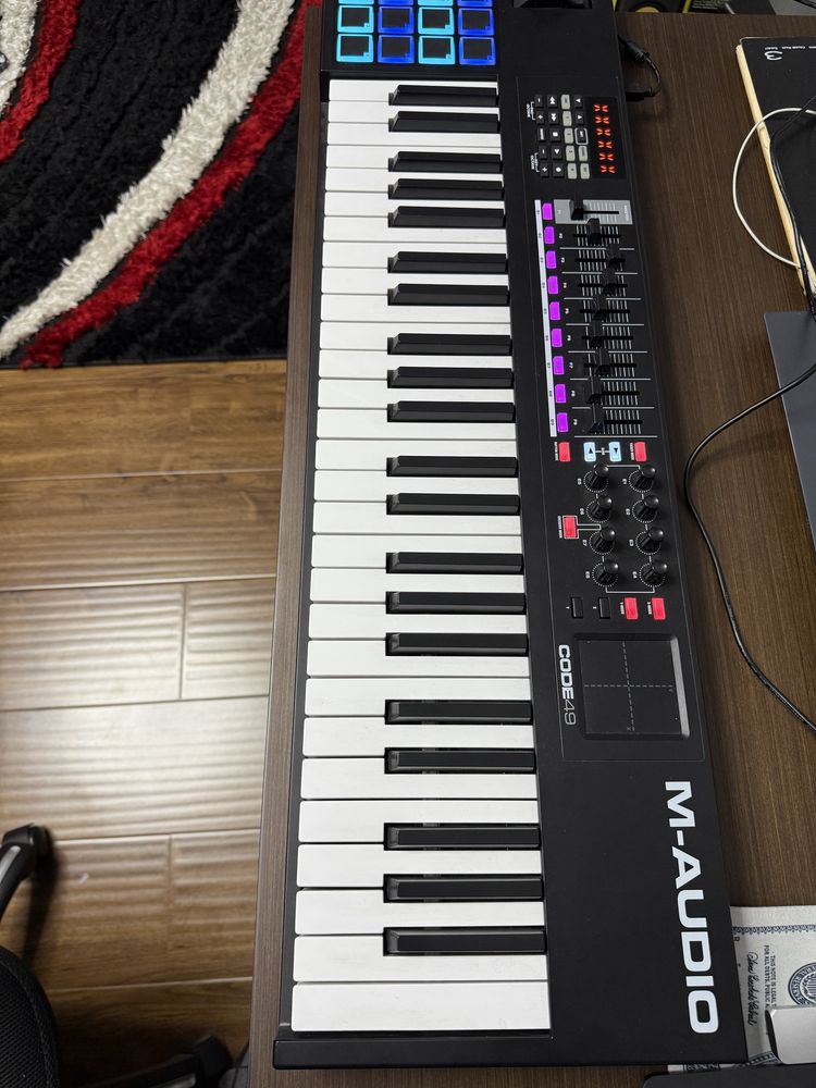 клавиатура M-Audio Code 49
