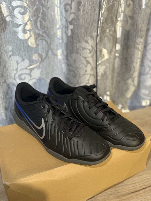 Nike Tiempo Legend 10 Club IC