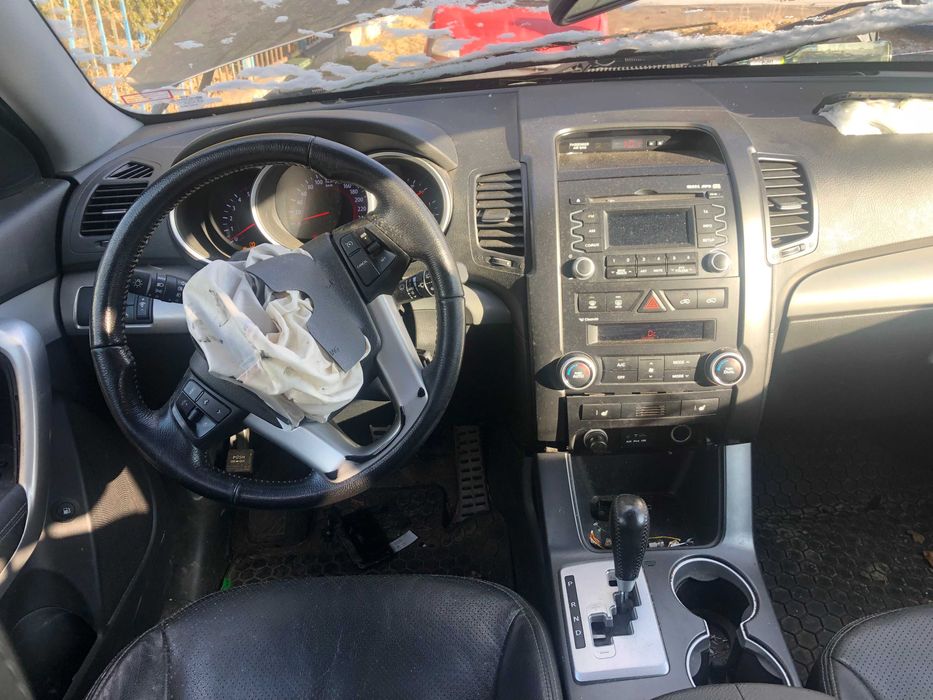 Dezmembrari KIA SORENTO 2011 4x4 2.2 Diesel D4HB Automat P828