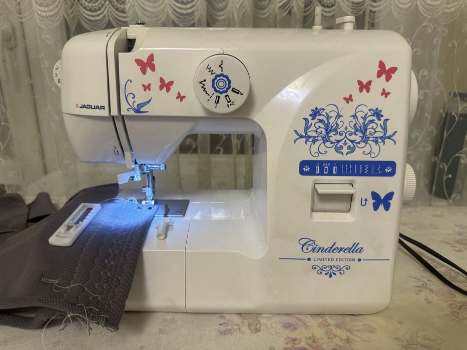 Продам бытовую швейную машину
