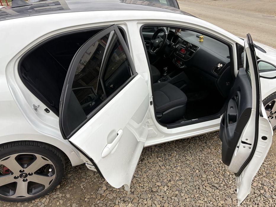 Vand Kia Rio 2013