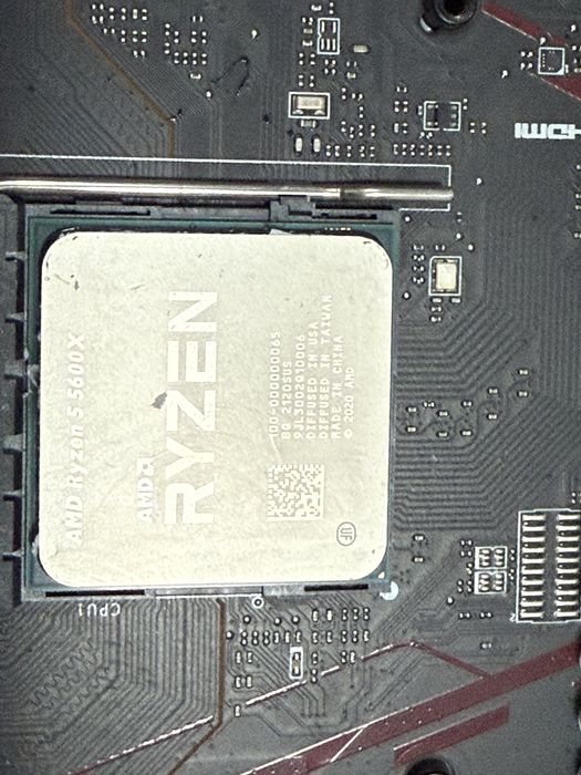 Placa baza Msi X570, procesor AMD Ryzen 5 , memorii 33 Gb ,Rtx 4060